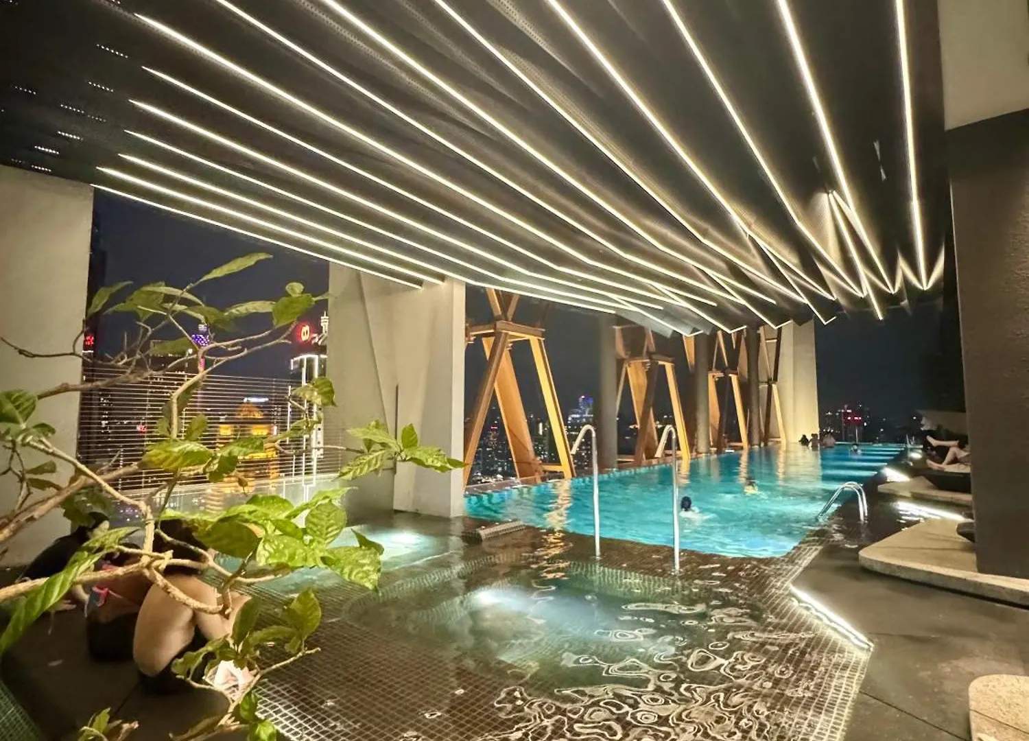 Scarletz Suites Klcc By Classy Kuala Lumpur Apartman